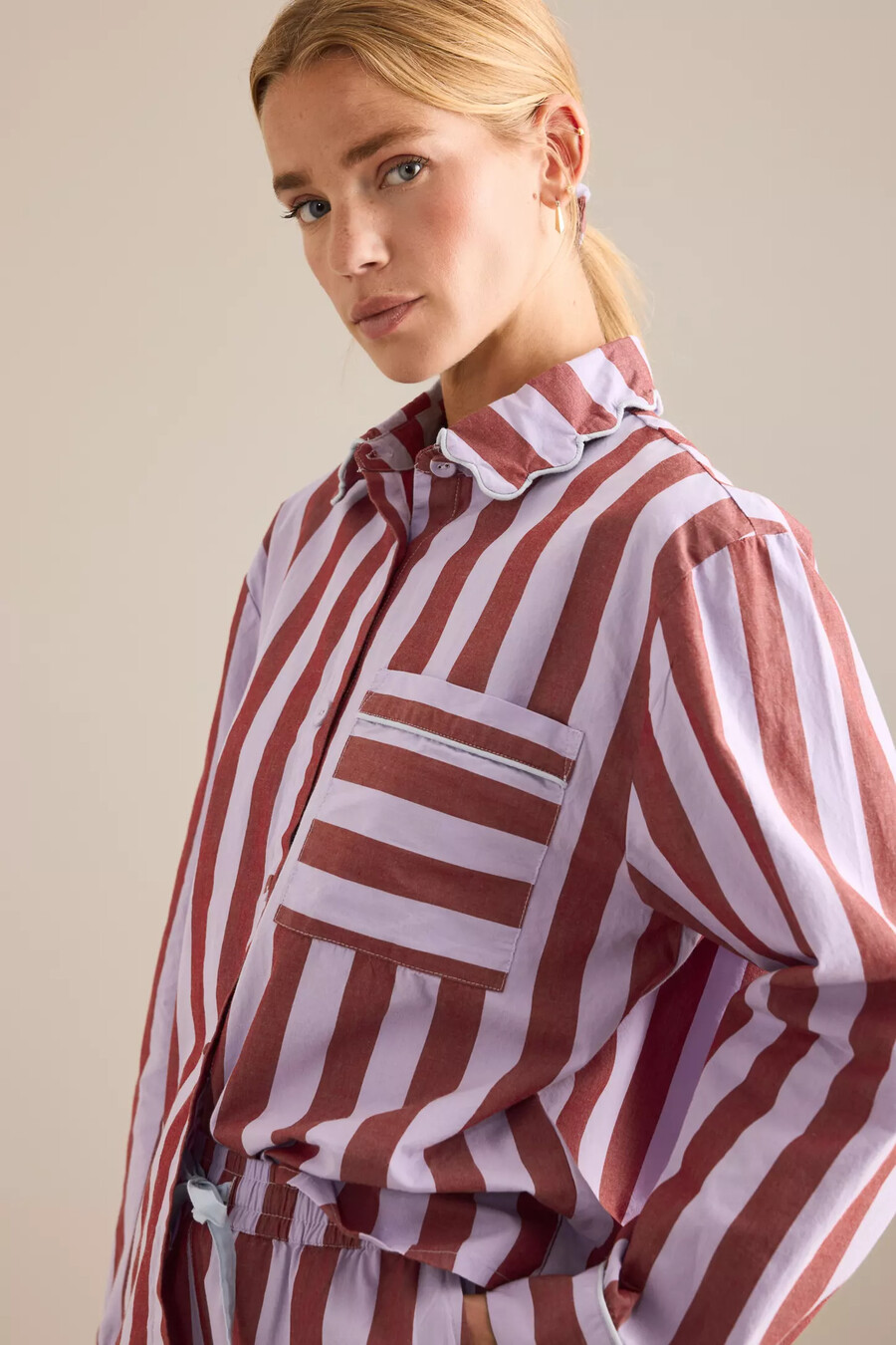 tbco gestreifter langer pyjama-satz