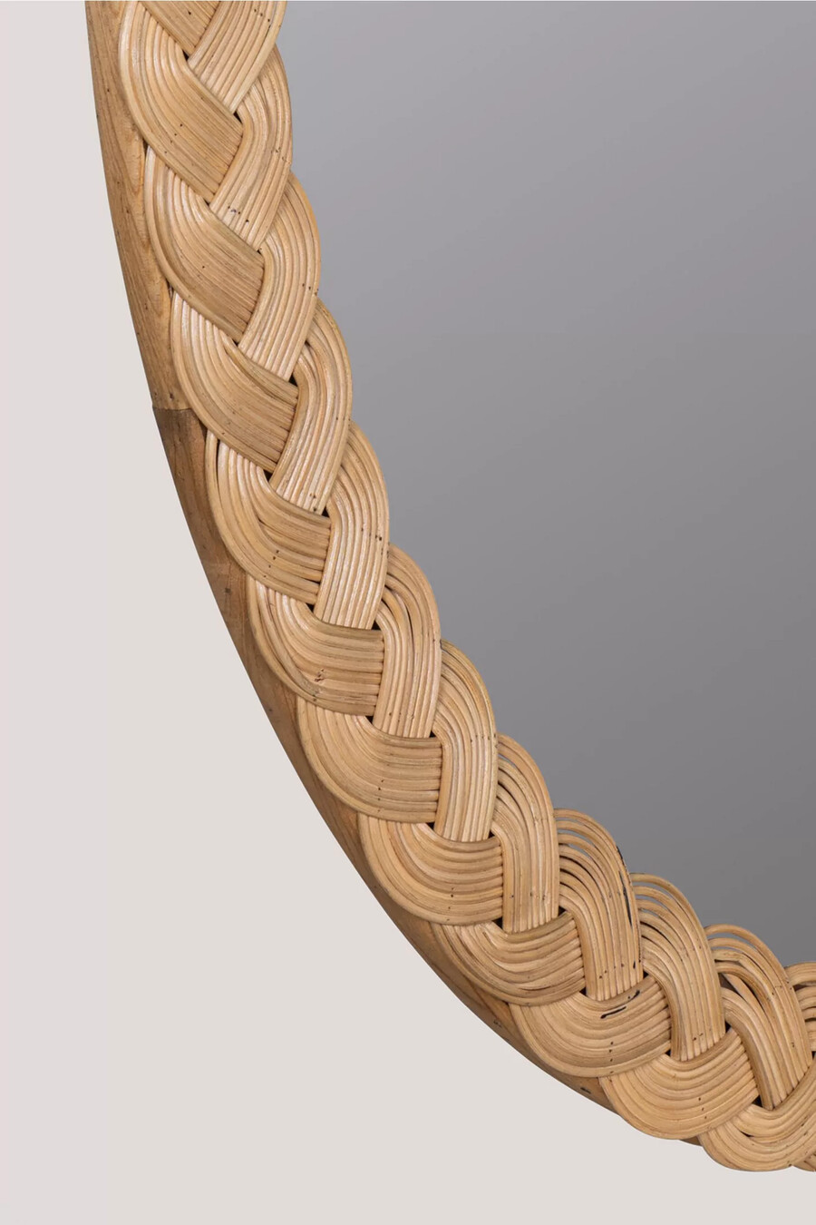 tara ovaler wandspiegel aus geflochtenem rattan