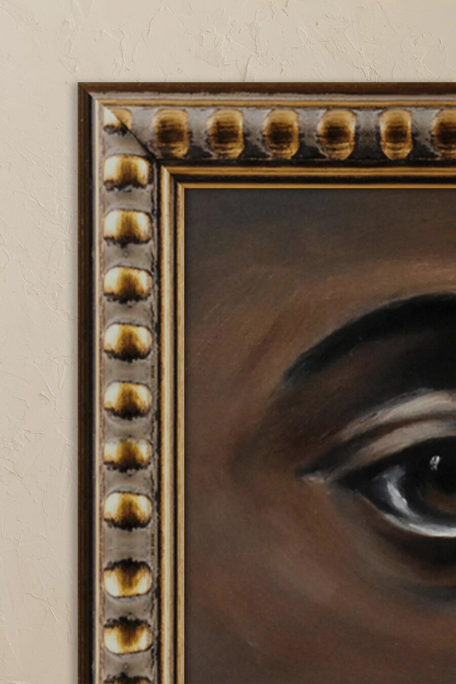 „liebesauge von susannah carson gerahmtes wandbild