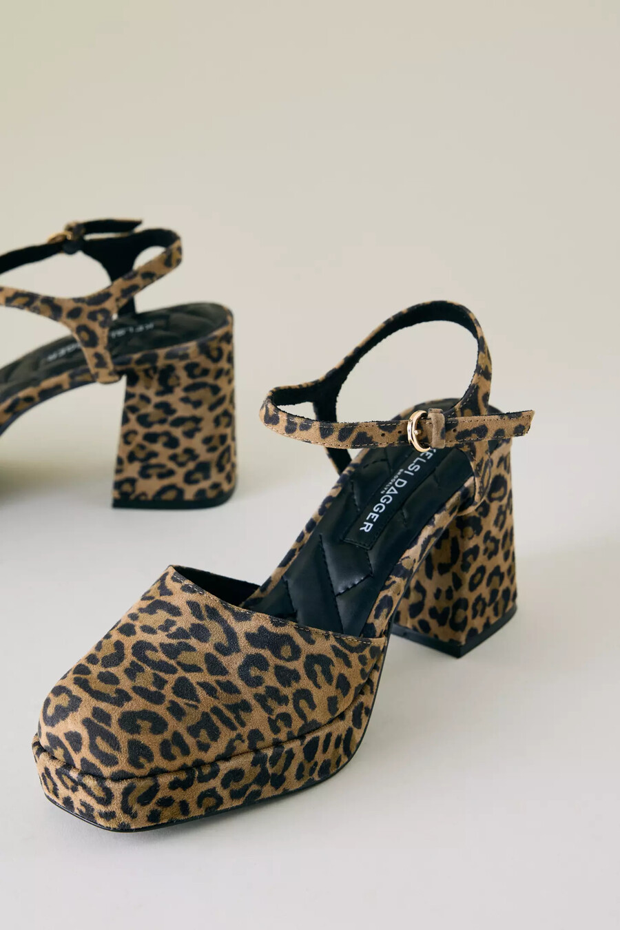 kelsi dagger edna leopard plateau-heels