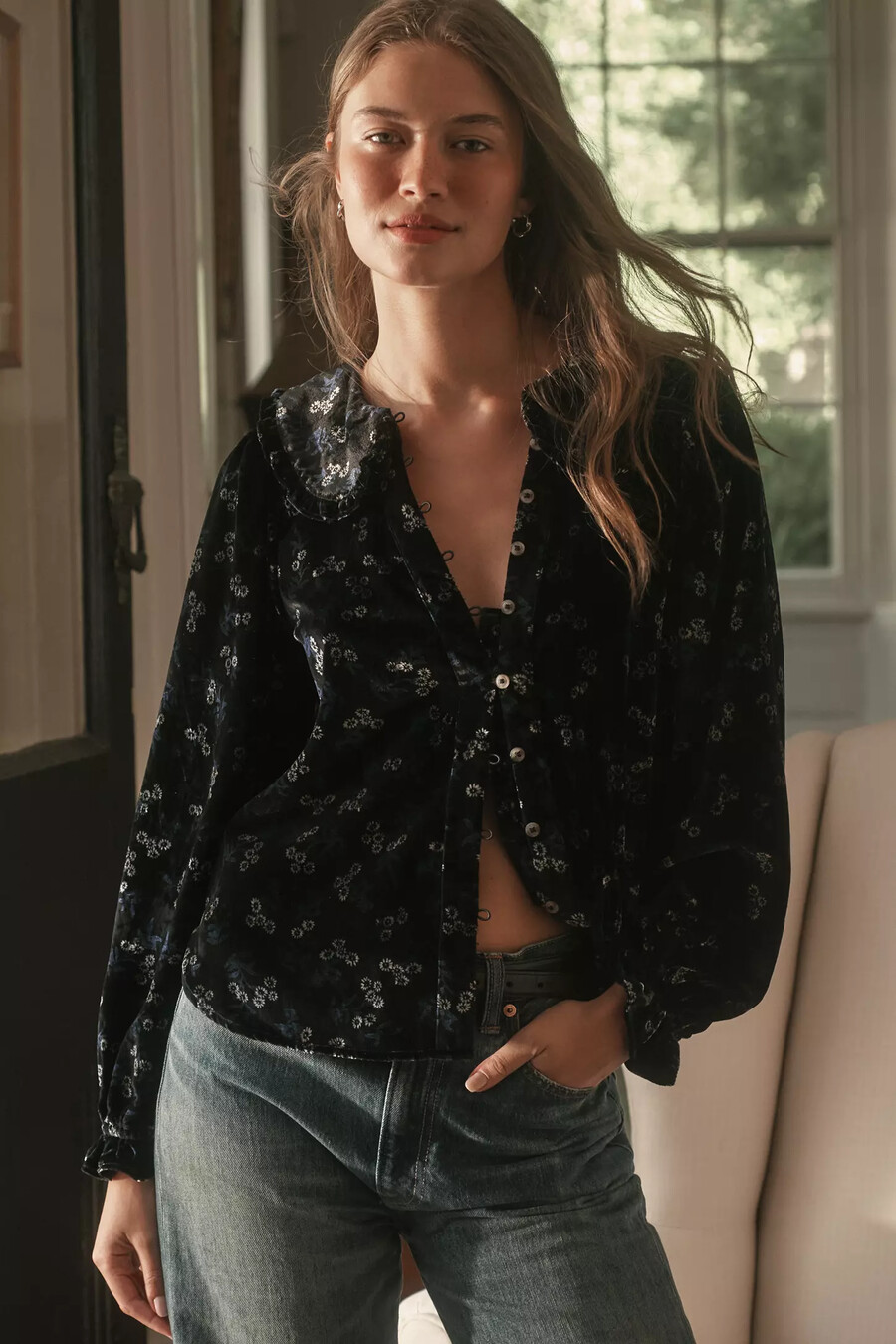 die keira bluse mit kragen und knopfleiste von pilcro langärmlige samt-edition