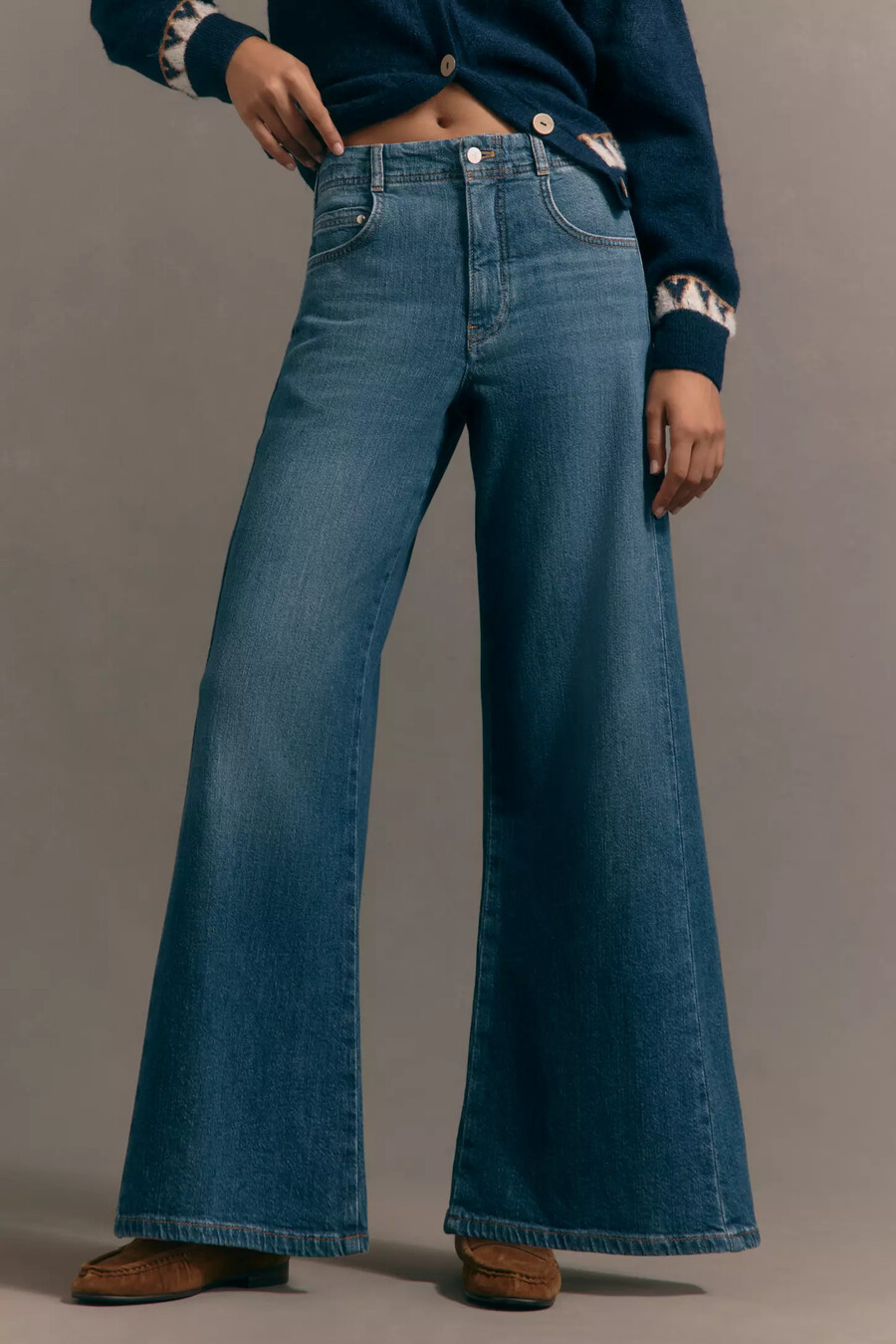 die adi mid-rise flare jeans von pilcro