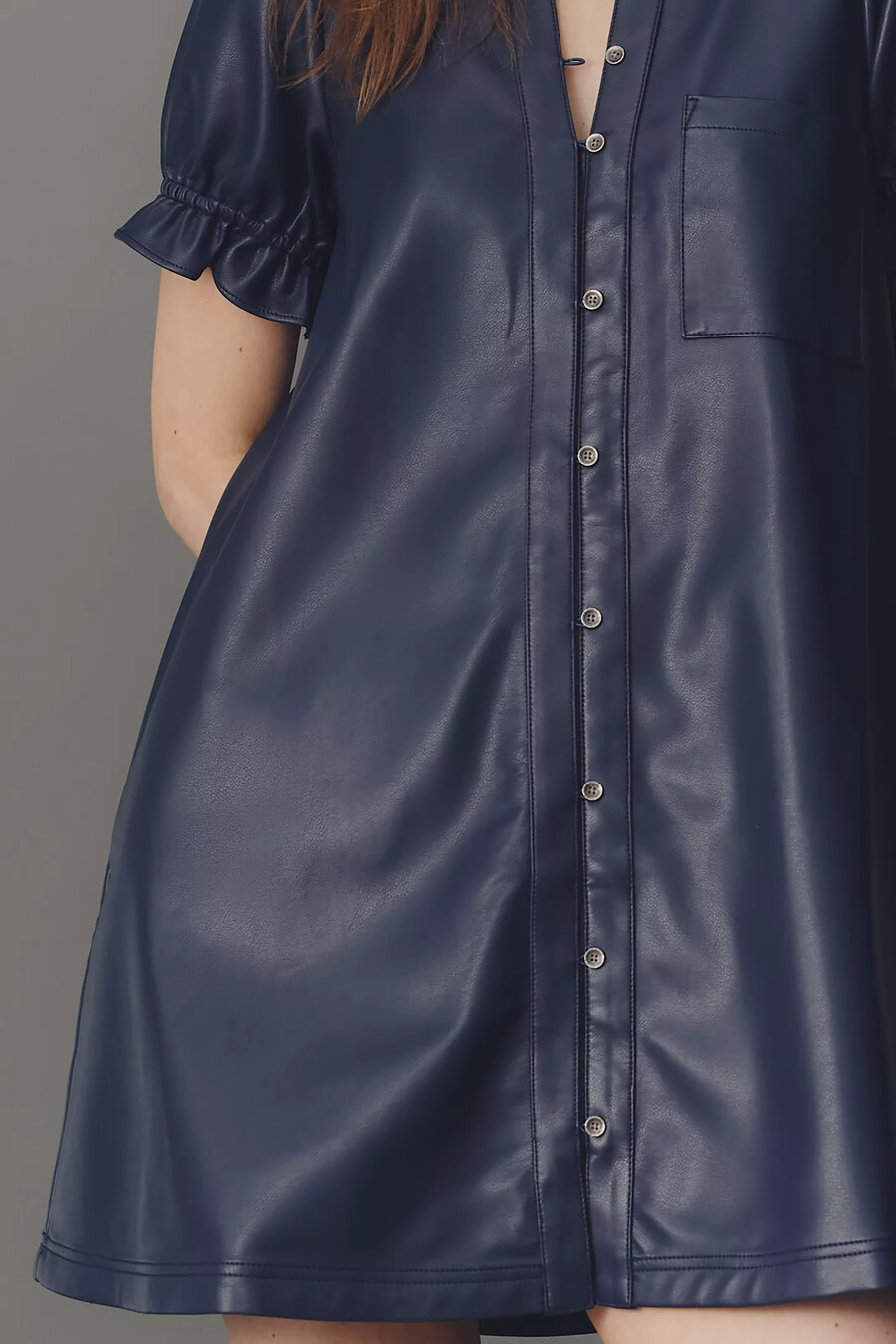 das keira mini-kleid aus kunstleder von pilcro