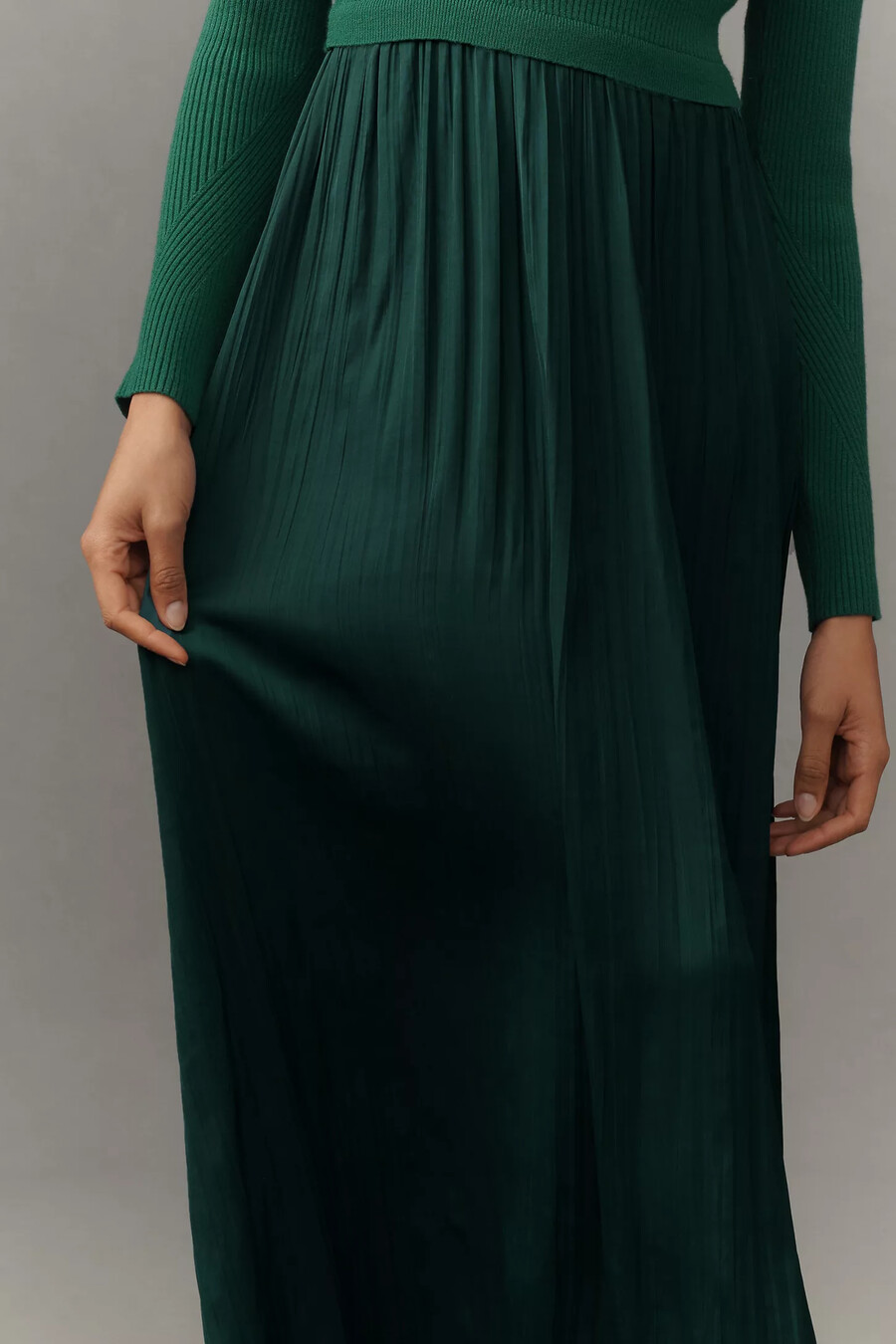 das thea maxi-jumperkleid mit hohem kragen und stehkragen