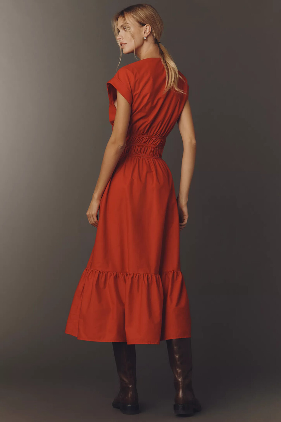 maeve midikleid mit kurzen Ärmeln v-ausschnitt und smokdetails