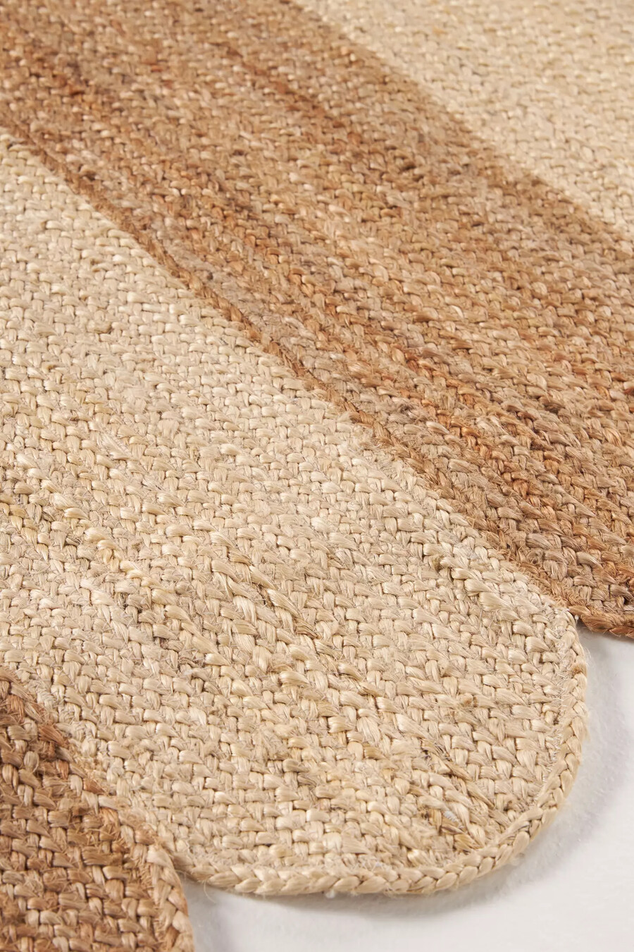 gestreifter jute-teppich