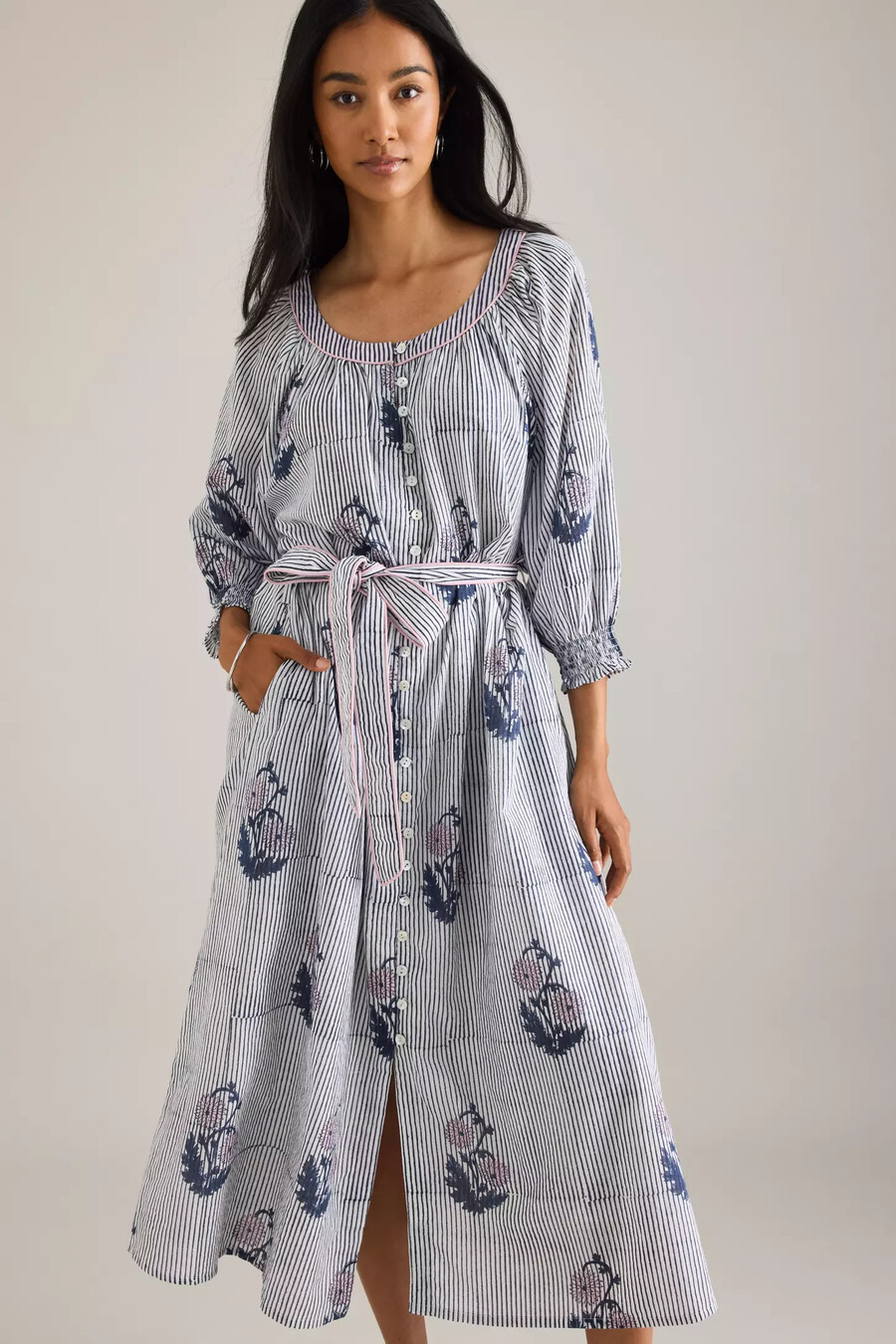 dilli grey jasmine midikleid mit gürtel und knopfleiste