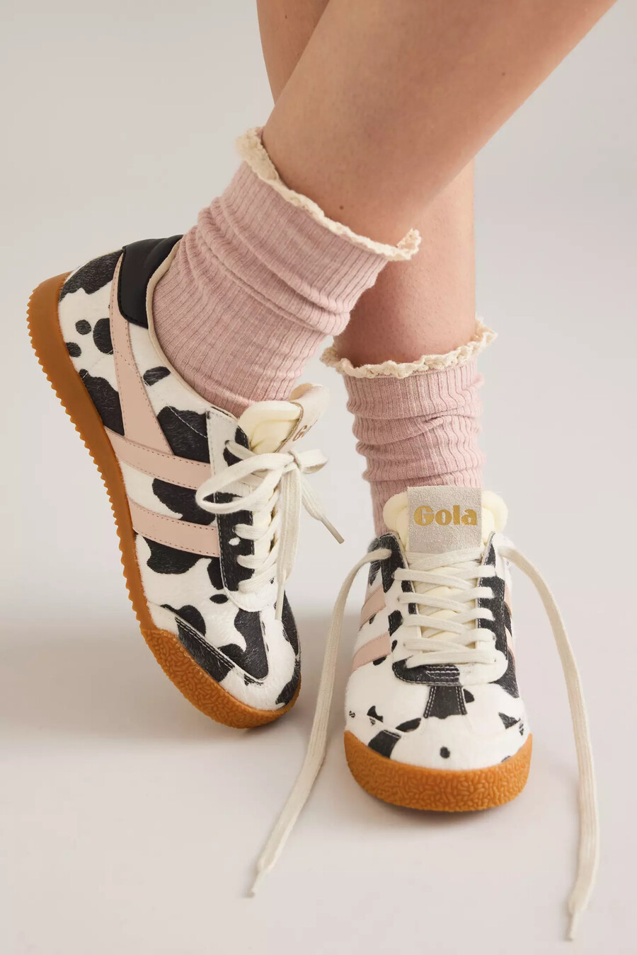 gola x anthropologie elan sneaker mit kuhmuster