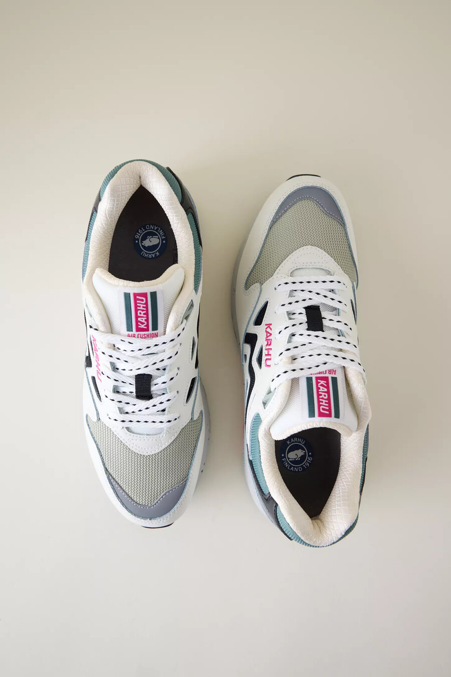 karhu legacy 96 trainer