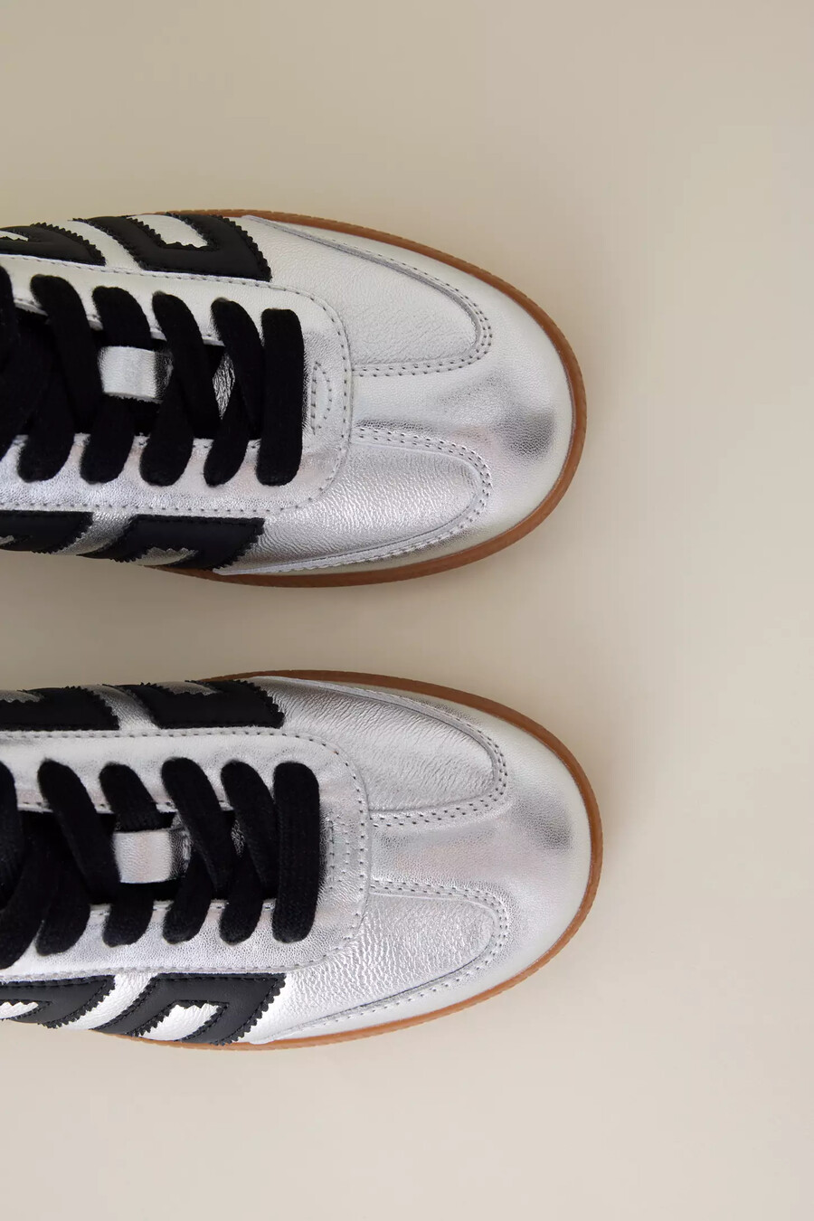 zurück zu den 70 silver cloud-sneakers