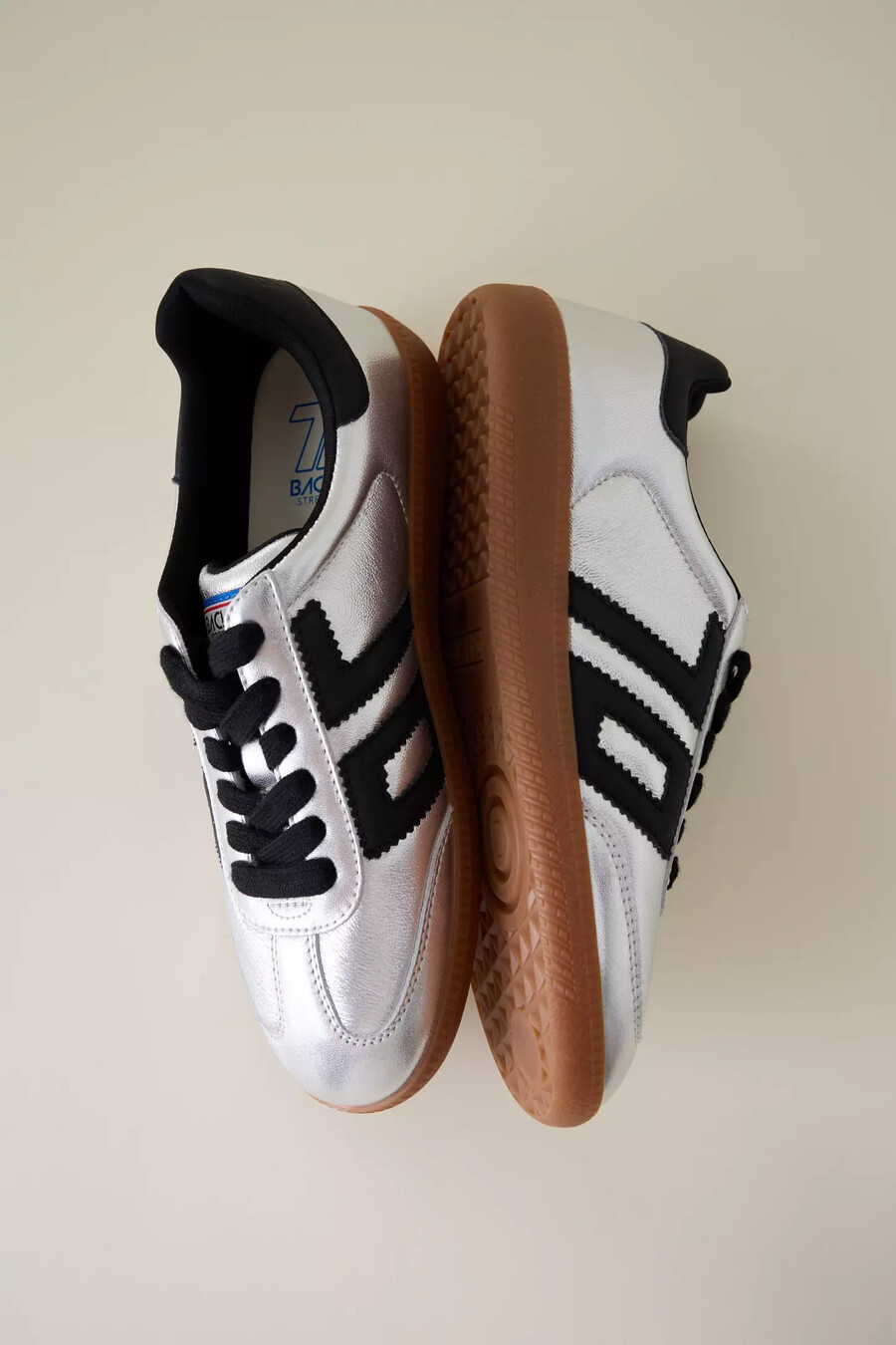 zurück zu den 70 silver cloud-sneakers