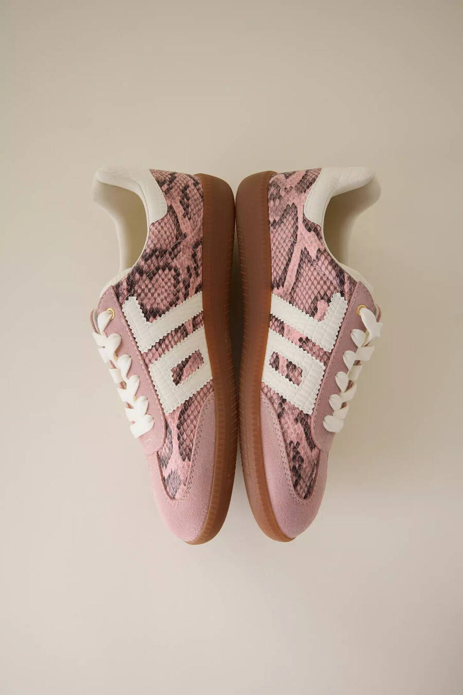 back 70 cloud snake print sneaker
