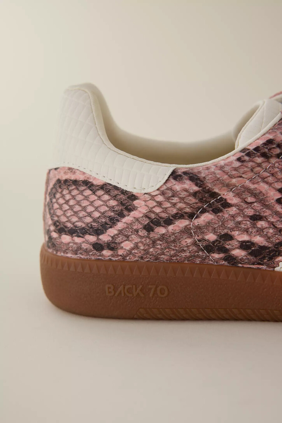 back 70 cloud snake print sneaker
