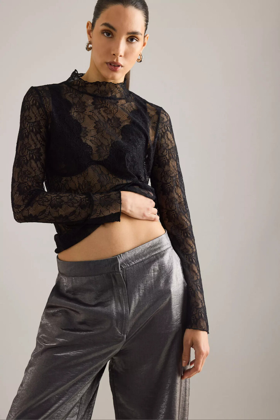 ausgewählte beschichtete margot-hose mit mittelhohem bund und weitem bein