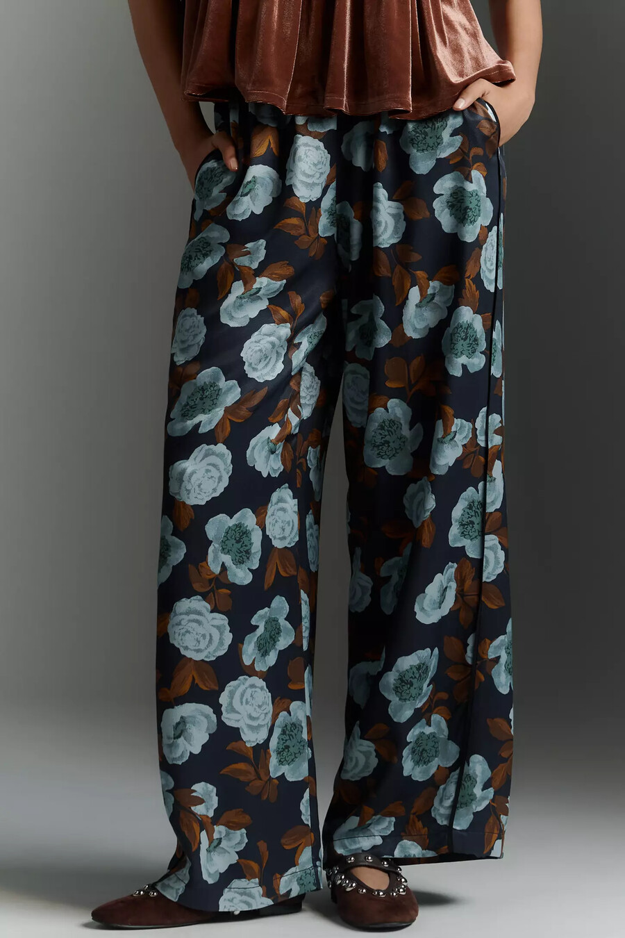 die bedruckte brooklin-hose mit weitem bein zum hineinschlüpfen von maeve