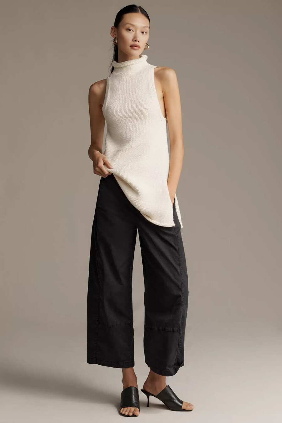 die izzie relaxed pull-on barrel trousers von pilcro twill edition