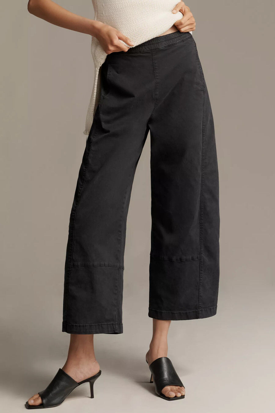 die izzie relaxed pull-on barrel trousers von pilcro twill edition