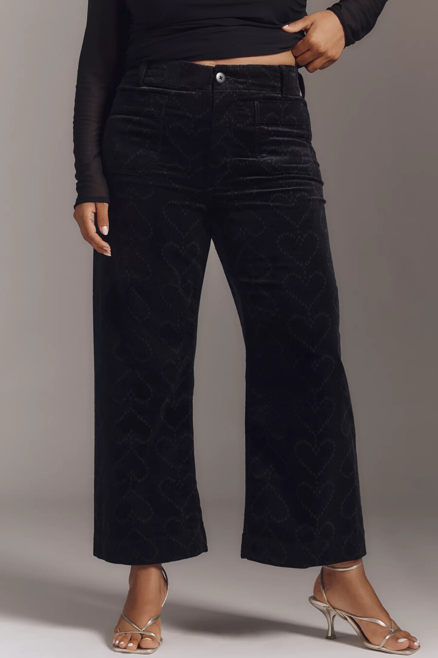 die colette crop cordhose mit herzchenmuster von maeve