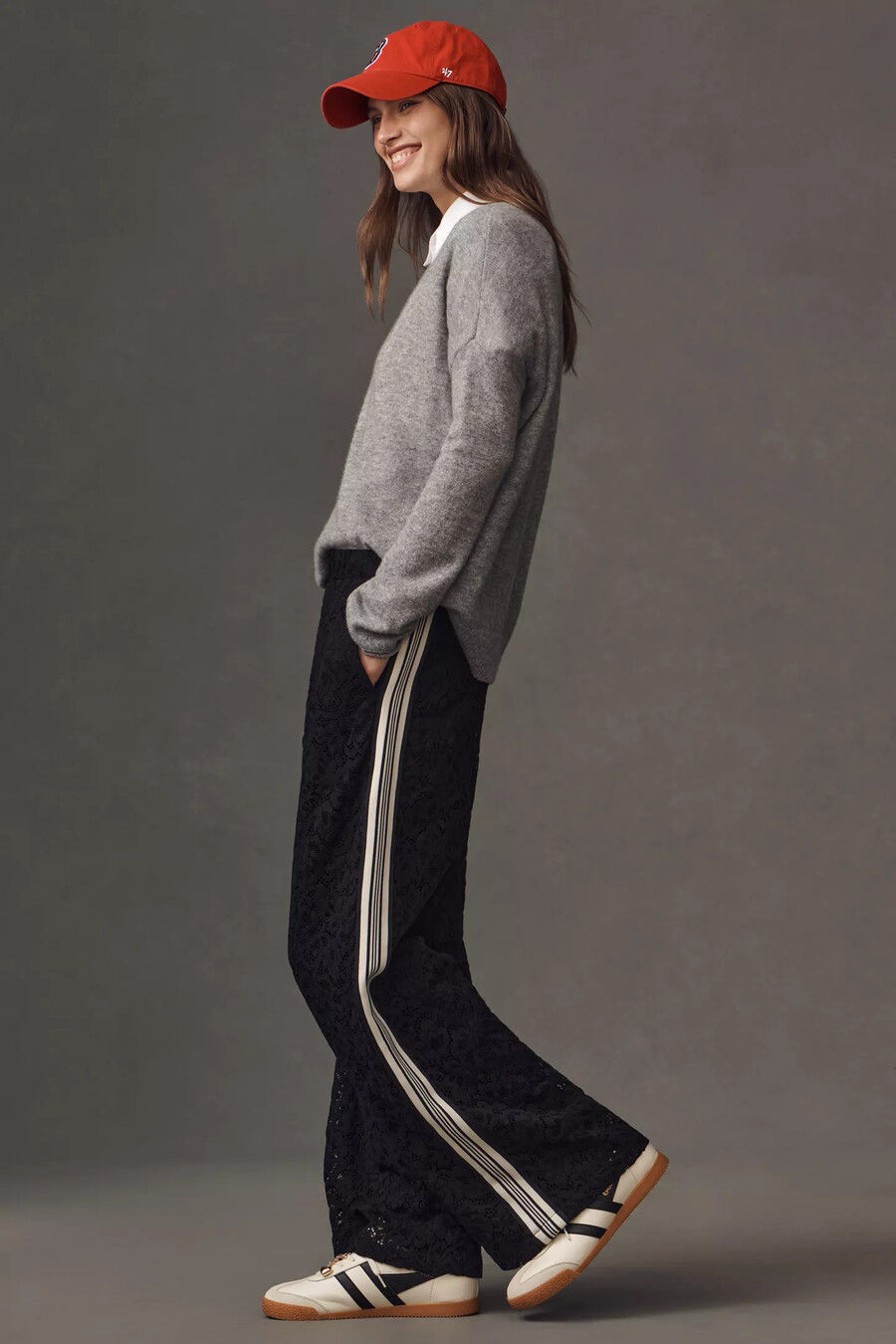 die brooklin lace pull-on track pants von maeve