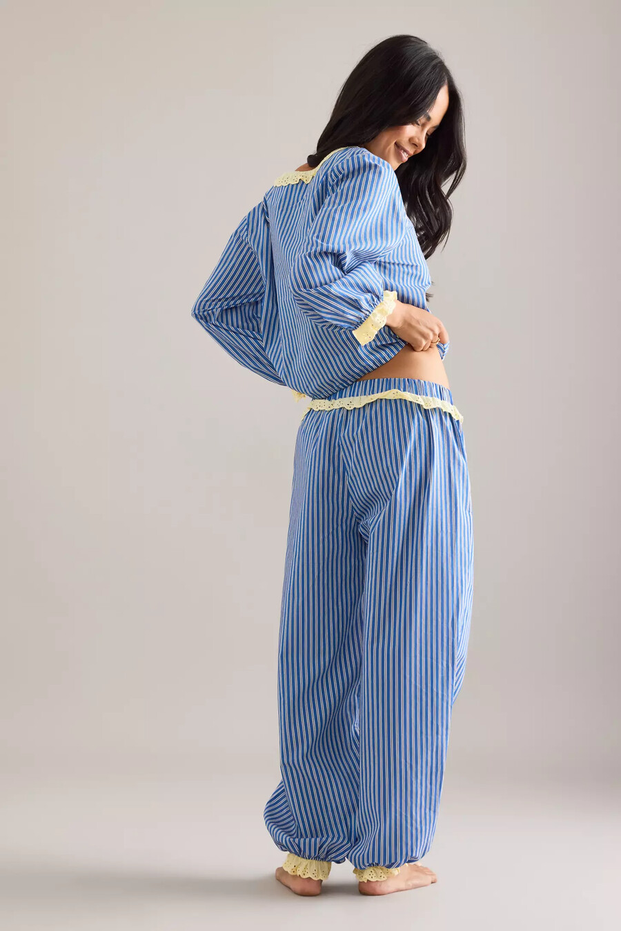 wild lovers nia hose