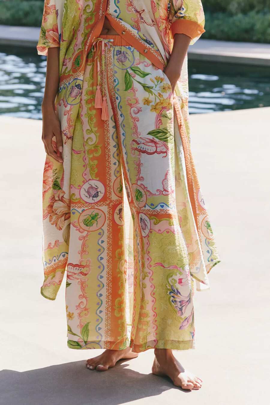 celandine transparente bedruckte hose