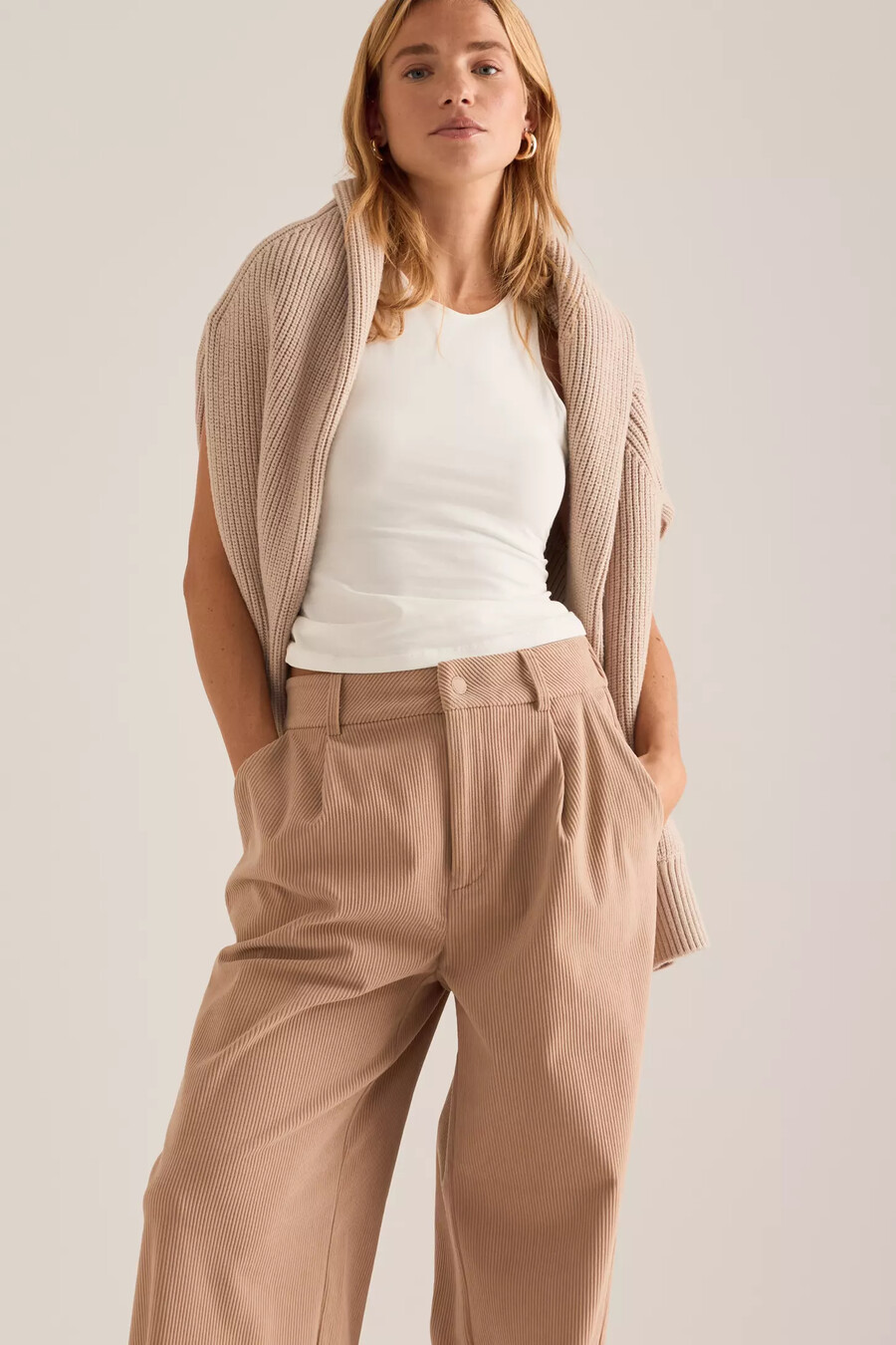 varley florey cordhose mit weitem bein größe 32