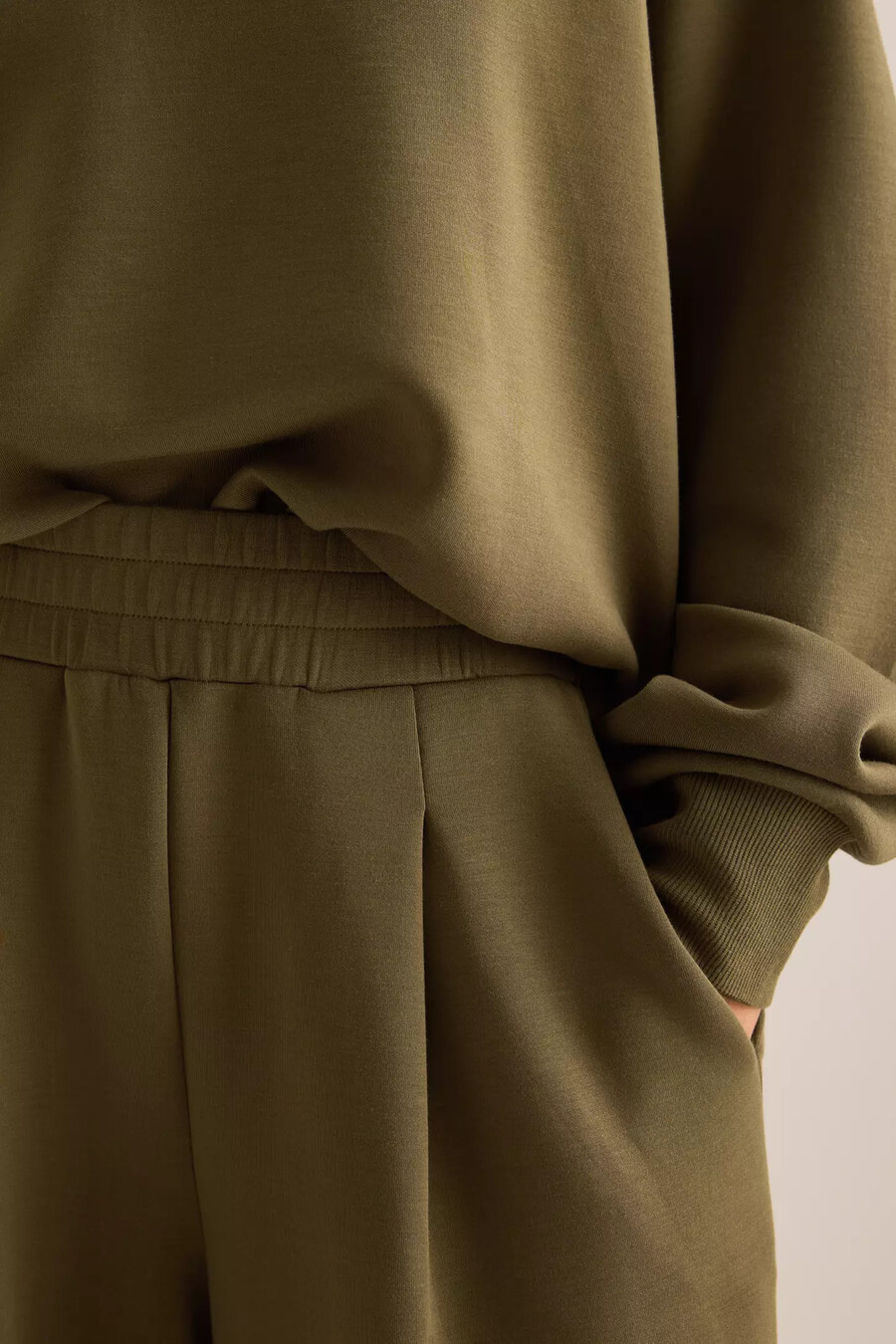 varley extra wide-leg 29.5 hose
